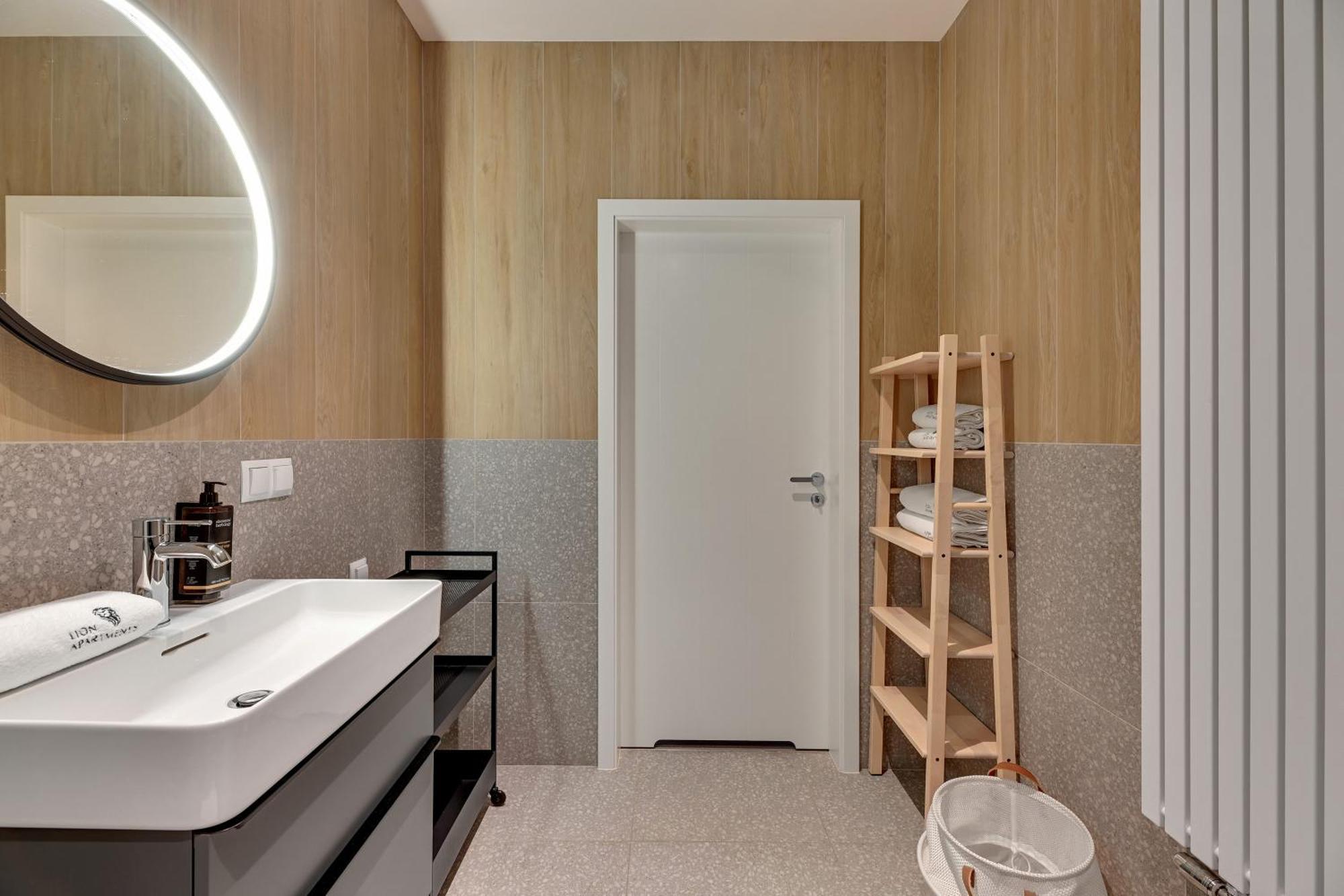 Scala City Center Apartments With Parking By Lion Apartments Gdaňsk Exteriér fotografie